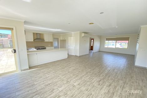 Property photo of 20 Cavallo Crescent Wallan VIC 3756