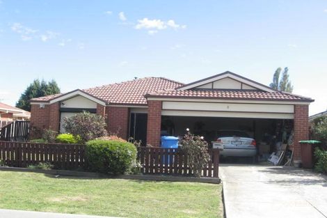 8 Pauline Ct, Hallam, VIC 3803