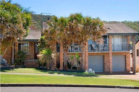 184 Caves Beach Rd, Caves Beach, NSW 2281