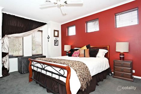 Property photo of 47 Stringy Bark Circuit Pakenham VIC 3810