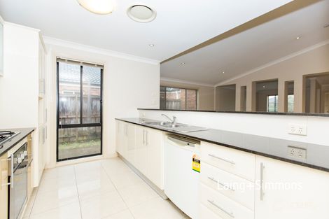 Property photo of 10 Gillabin Place Plumpton NSW 2761
