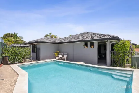 Property photo of 19 Namoi Close Bateau Bay NSW 2261