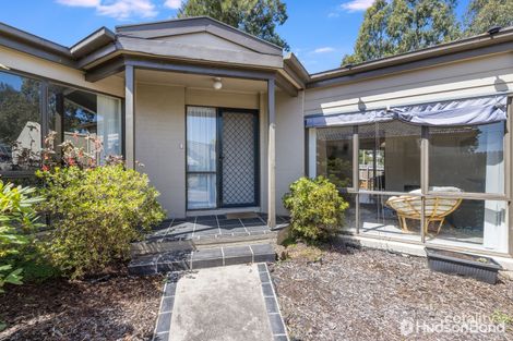 2/8 Menarra St, Doncaster, VIC 3108