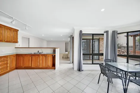 Property photo of 10 Reynella Drive Avoca QLD 4670