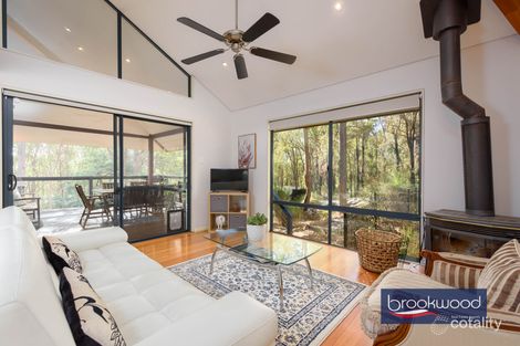 Property photo of 5 Plateau Heights Hovea WA 6071