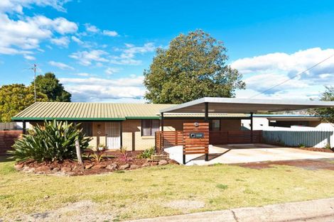 38 Noll St, Kearneys Spring, QLD 4350