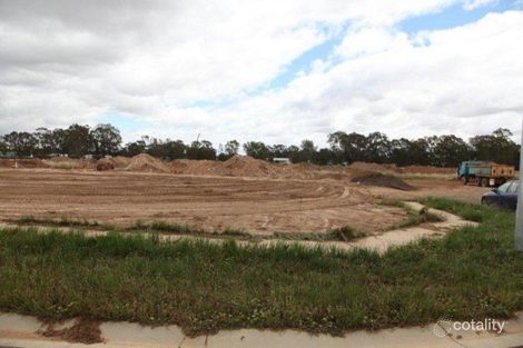 Property photo of 20 Langley Drive Epsom VIC 3551