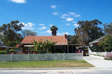 16 Williams Rd, Coolbellup, WA 6163