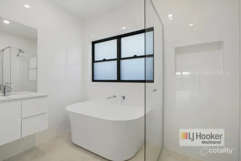 Property photo of 30 Christopher Road Lochinvar NSW 2321