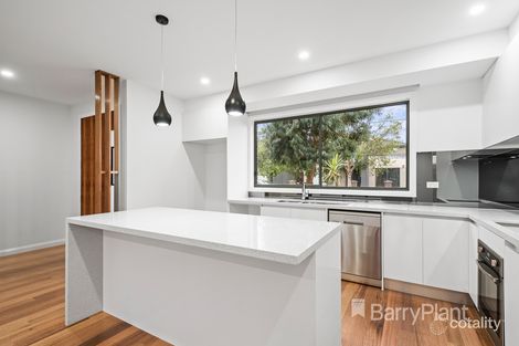 5 Tyrrell Cres, Fawkner, VIC 3060