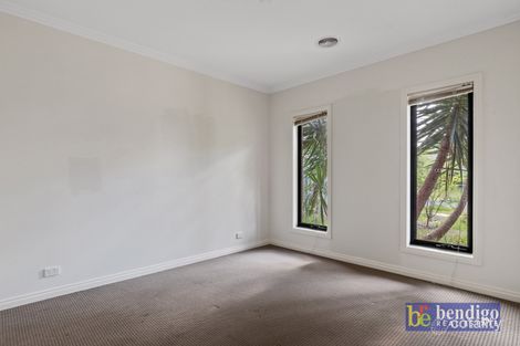Property photo of 30 Parkway Drive Strathfieldsaye VIC 3551