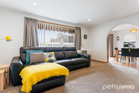 Property photo of 2/437 Oceana Drive Howrah TAS 7018