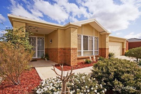 16 Silver Gum St, Manor Lakes, VIC 3024