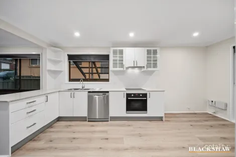 Property photo of 10 Beard Street Karabar NSW 2620