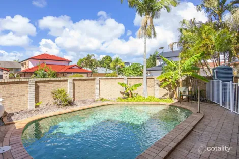 7 Thyme Ct, Runaway Bay, QLD 4216