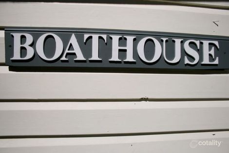 Property photo of 53 Fraser Terrace Highgate Hill QLD 4101