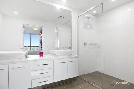 Property photo of 915/19 Imperial Parade Labrador QLD 4215