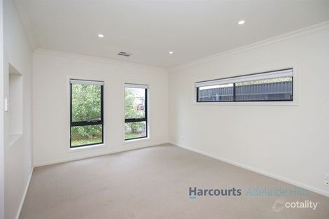 Property photo of 16 Duchess Court Mount Barker SA 5251