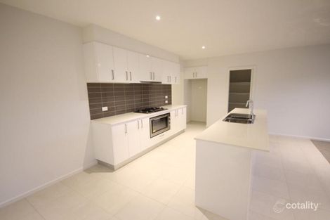 Property photo of 9 Sandview Place Cranbourne VIC 3977