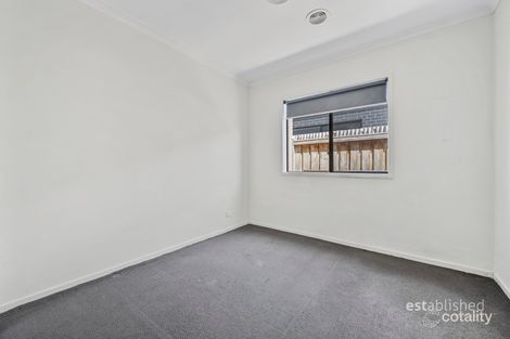 Property photo of 7 Evesham Drive Point Cook VIC 3030