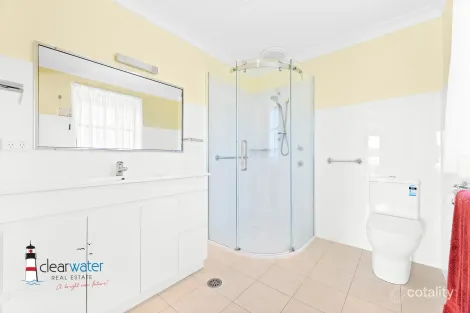 Property photo of 13 Gem Crescent Narooma NSW 2546