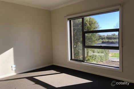 Property photo of 6 Edenvale Boulevard Wollert VIC 3750