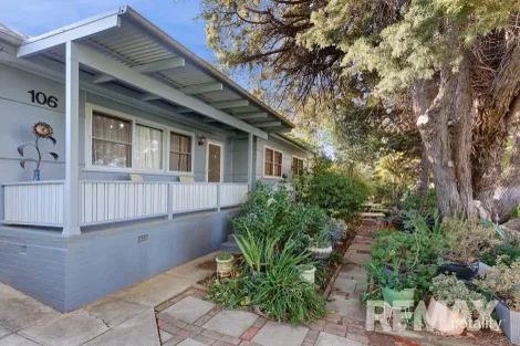 106 Grove St, Kooringal, NSW 2650