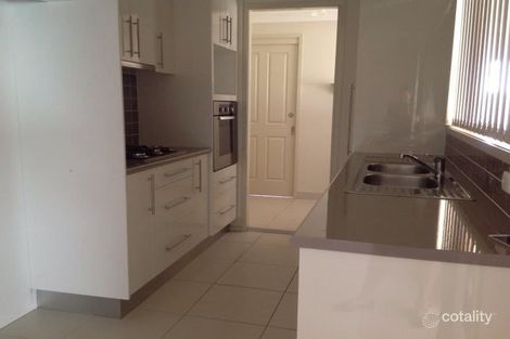 Property photo of 3 Capulet Place Rosemeadow NSW 2560