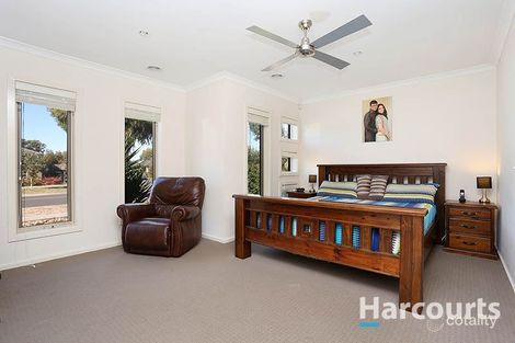 Property photo of 23 Comata Way South Morang VIC 3752