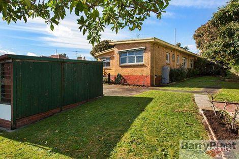 Property photo of 31 Briggs Street Mount Waverley VIC 3149