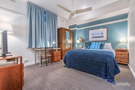 4 Sherwood Ct, Perth, WA 6000