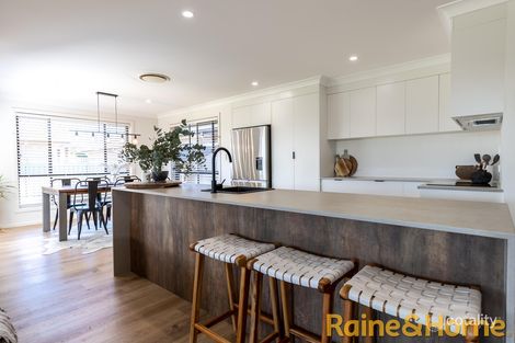 Property photo of 16 Savoy Place Dubbo NSW 2830