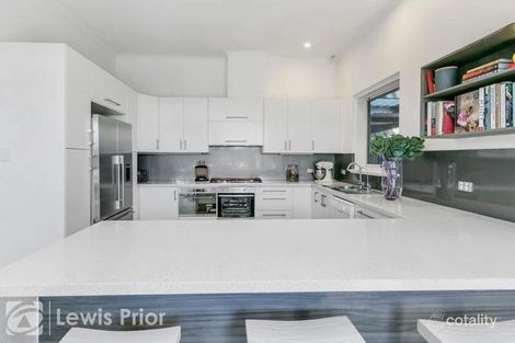 Property photo of 10 The Crescent Hove SA 5048