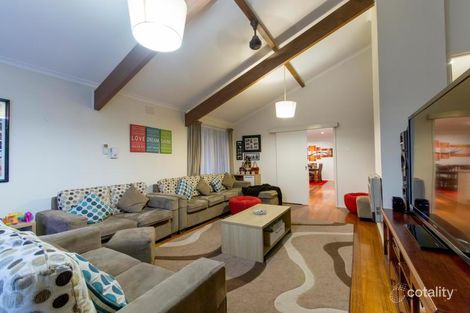 Property photo of 2 Geneva Court Frankston VIC 3199