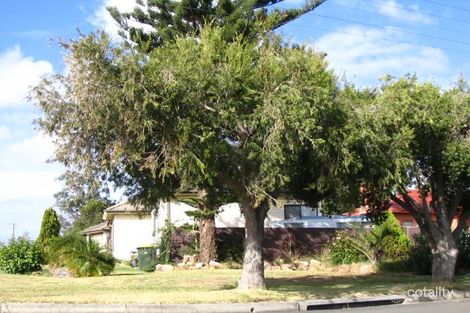 Property photo of 25 William Avenue Warilla NSW 2528