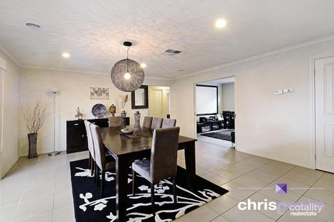 Property photo of 5 Olivebank Crescent Cranbourne North VIC 3977