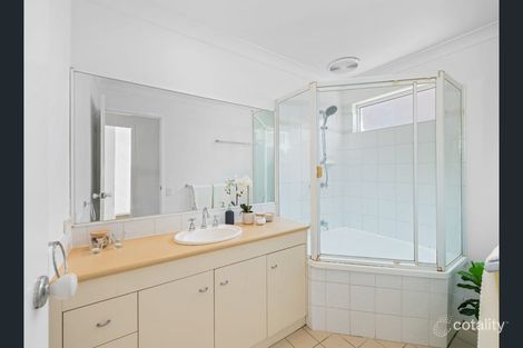 Property photo of 32 Bening Place McDowall QLD 4053