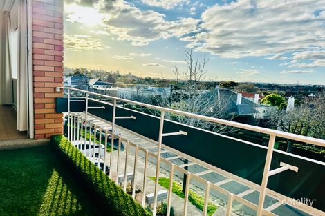 Property photo of 4/28 Power Street Toorak VIC 3142