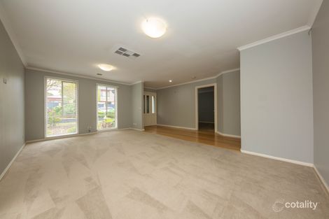 Property photo of 35 Cunneen Crescent Berwick VIC 3806