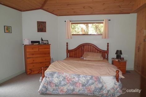 Property photo of 51 Fern Glade Drive Emerald VIC 3782