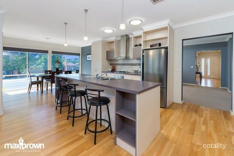 Property photo of 2 Mentor Grove Lilydale VIC 3140