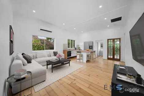 61 Green Tce, Windsor, QLD 4030