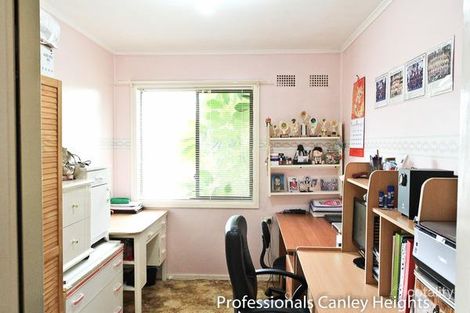 Property photo of 15 Kingarth Street Busby NSW 2168