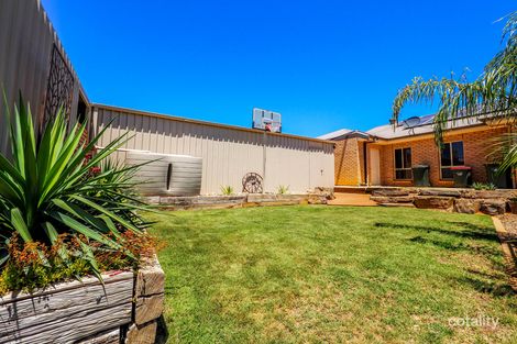 Property photo of 9 McEwen Drive Loxton SA 5333
