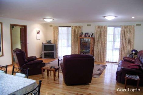Property photo of 2 Jacques Road Narre Warren North VIC 3804