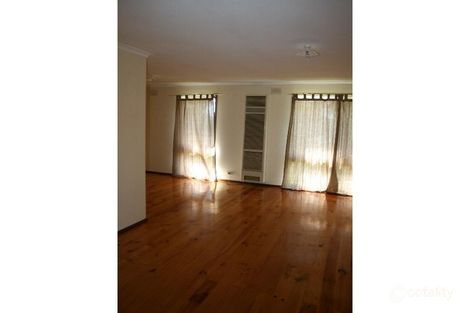 Property photo of 4 Collins Street Sunbury VIC 3429