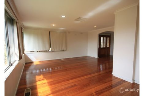 Property photo of 1 Hoctor Close Gladstone Park VIC 3043