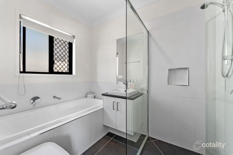 Property photo of 3 Oasis Crescent Kuraby QLD 4112