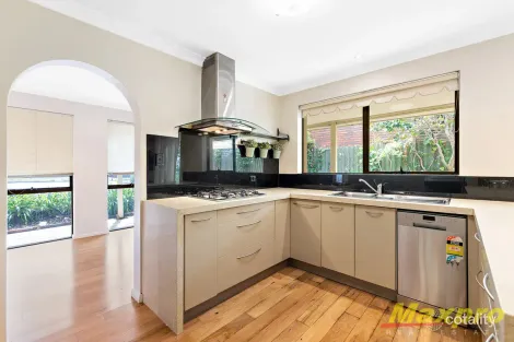 17 Darley Cir, Bull Creek, WA 6149
