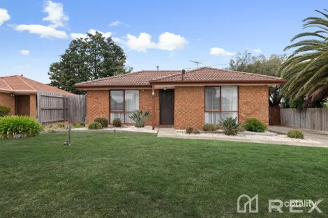 4 Haughton Ct, Hampton Park, VIC 3976